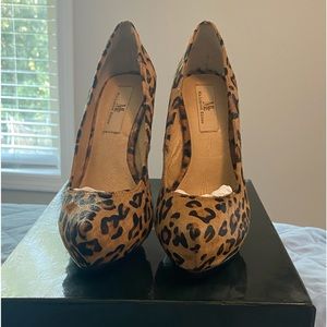 Brand New Mia Limited Edition